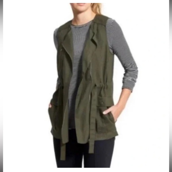 Athleta Wanderabout Olive Green Linen Vest size M - Picture 1 of 6